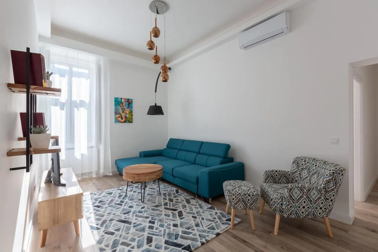 Downtown Elegance By Great Market Hall - 2 Bedrooms, 1 Living Room, 2 Bathrooms, Free Airconditioner, Free Italien Coffee Budapest 0*,