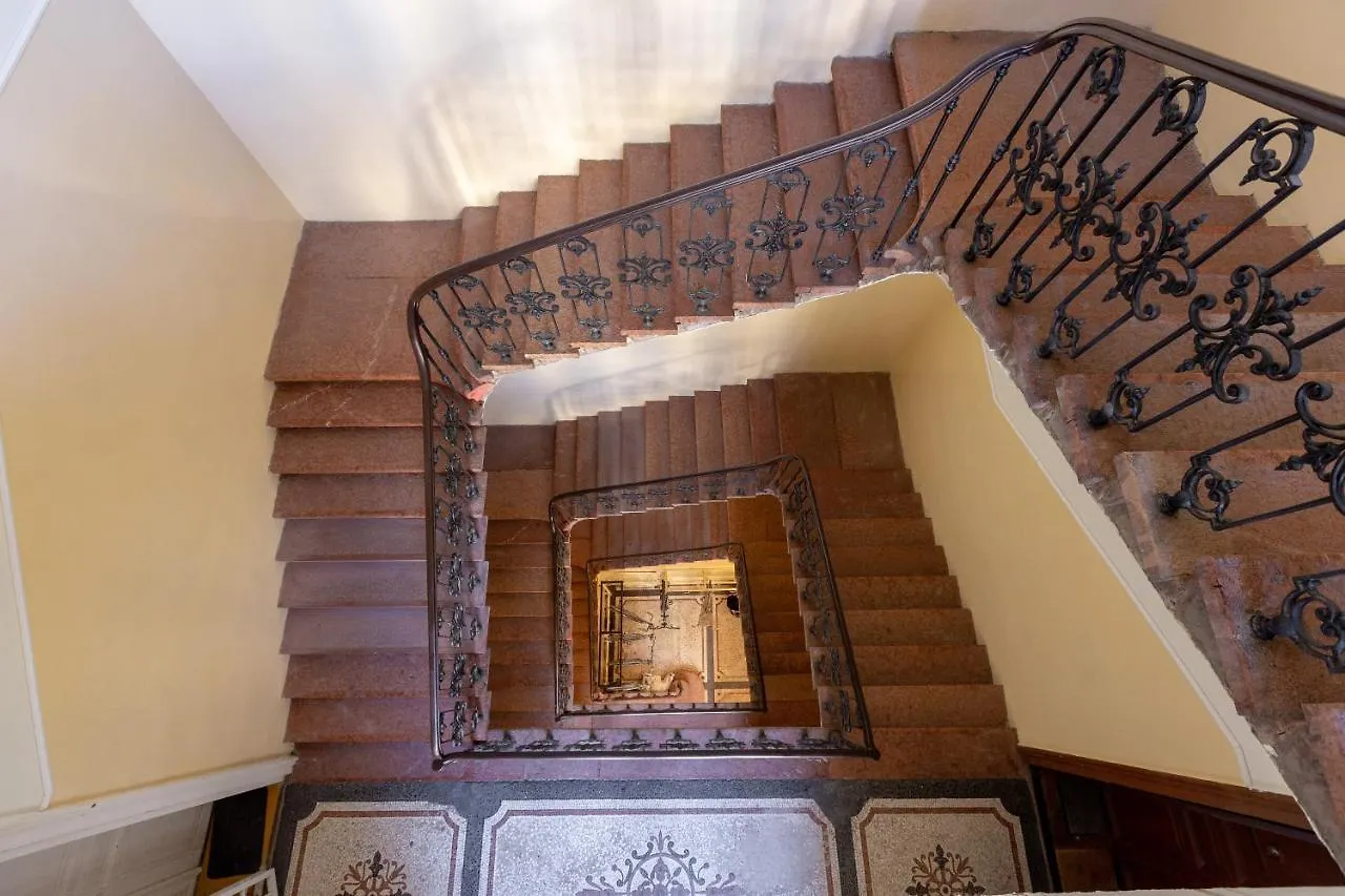 Downtown Elegance By Great Market Hall - 2 Bedrooms, 1 Living Room, 2 Bathrooms, Free Airconditioner, Free Italien Coffee Budapest Apartamento