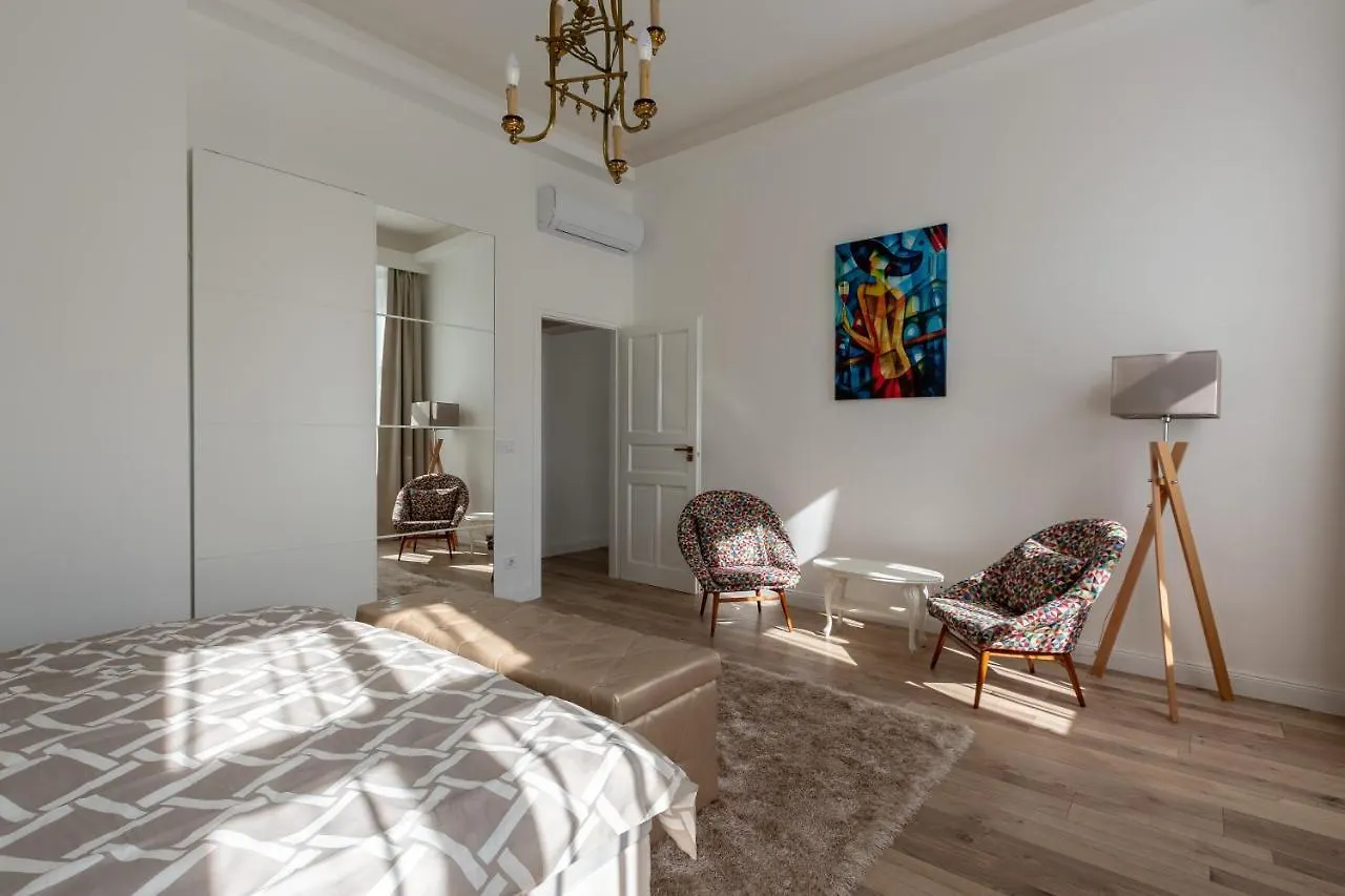 Downtown Elegance By Great Market Hall - 2 Bedrooms, 1 Living Room, 2 Bathrooms, Free Airconditioner, Free Italien Coffee Будапешт Апартаменты