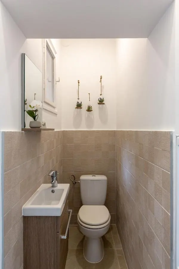 Апартаменты Downtown Elegance By Great Market Hall - 2 Bedrooms, 1 Living Room, 2 Bathrooms, Free Airconditioner, Free Italien Coffee Будапешт